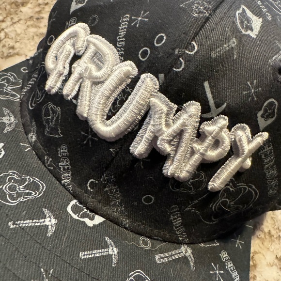 Walt Disneyland GRUMPY Men’s / Women’s Adult Black Graffiti Baseball Hat MINTY - Picture 2 of 6